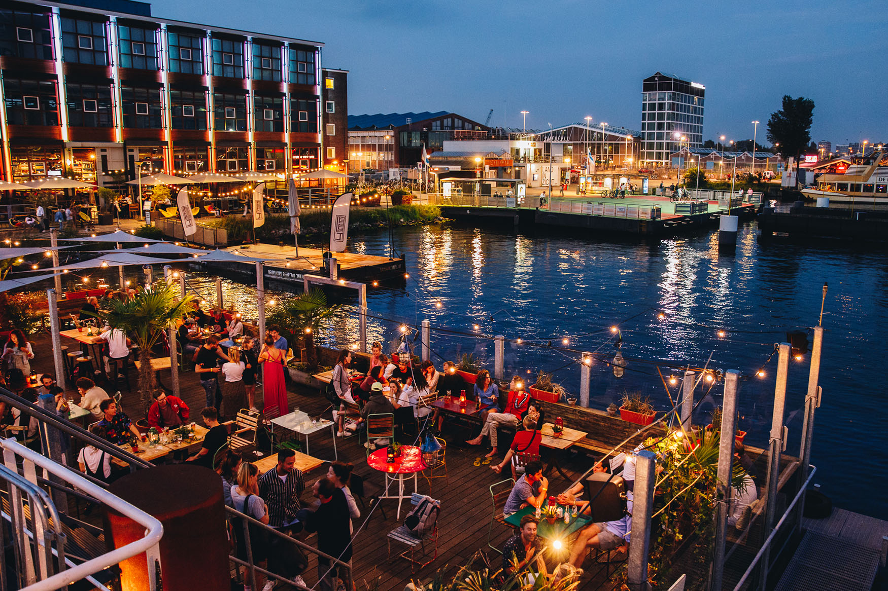 Terras sfeer Het Veronica Schip